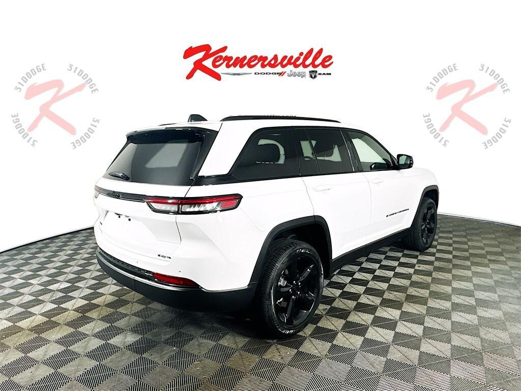 new 2025 Jeep Grand Cherokee car, priced at $41,190