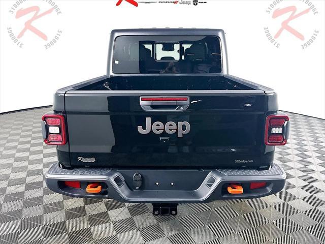 new 2025 Jeep Gladiator car, priced at $49,212