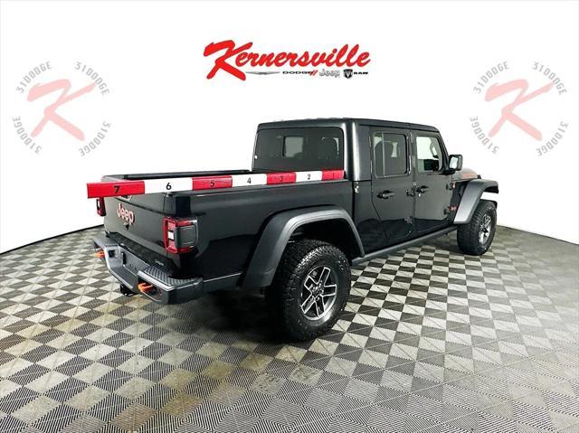 new 2025 Jeep Gladiator car, priced at $48,407