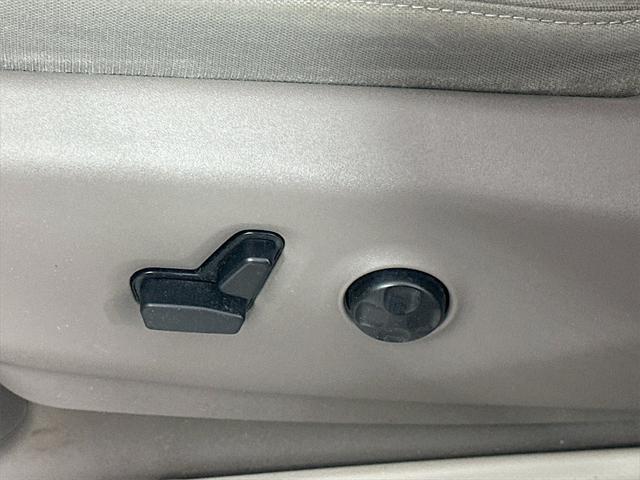 used 2017 Chrysler Pacifica car, priced at $14,585