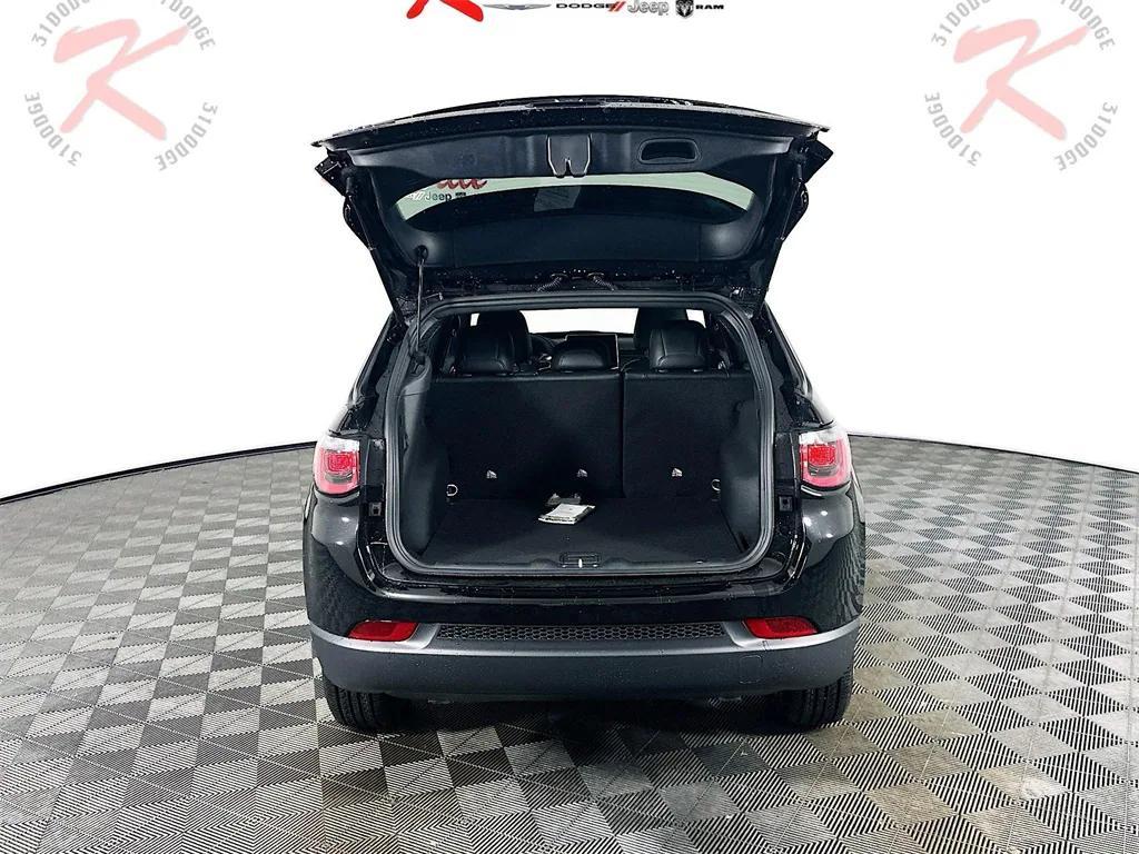 new 2026 Jeep Compass car, priced at $36,135