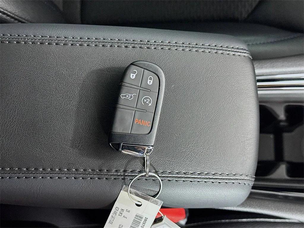 new 2026 Jeep Compass car, priced at $36,135