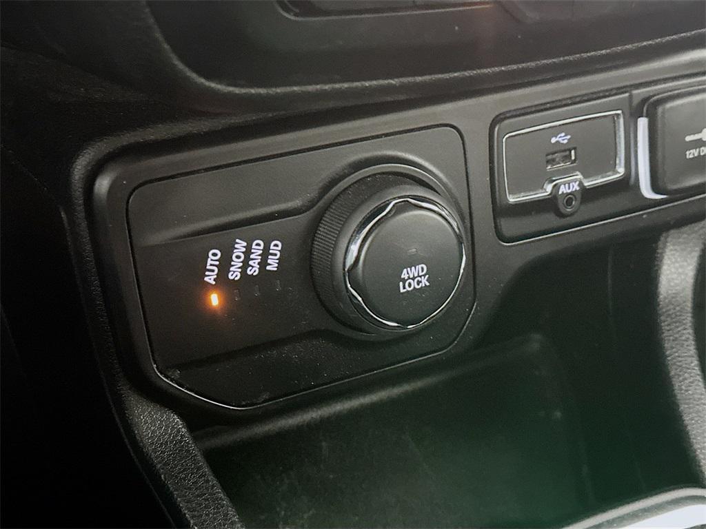 used 2018 Jeep Renegade car, priced at $13,285