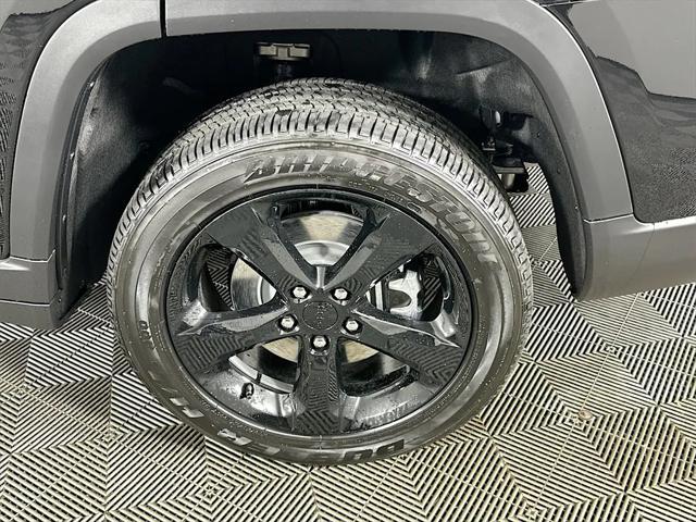 new 2025 Jeep Grand Cherokee L car, priced at $42,956