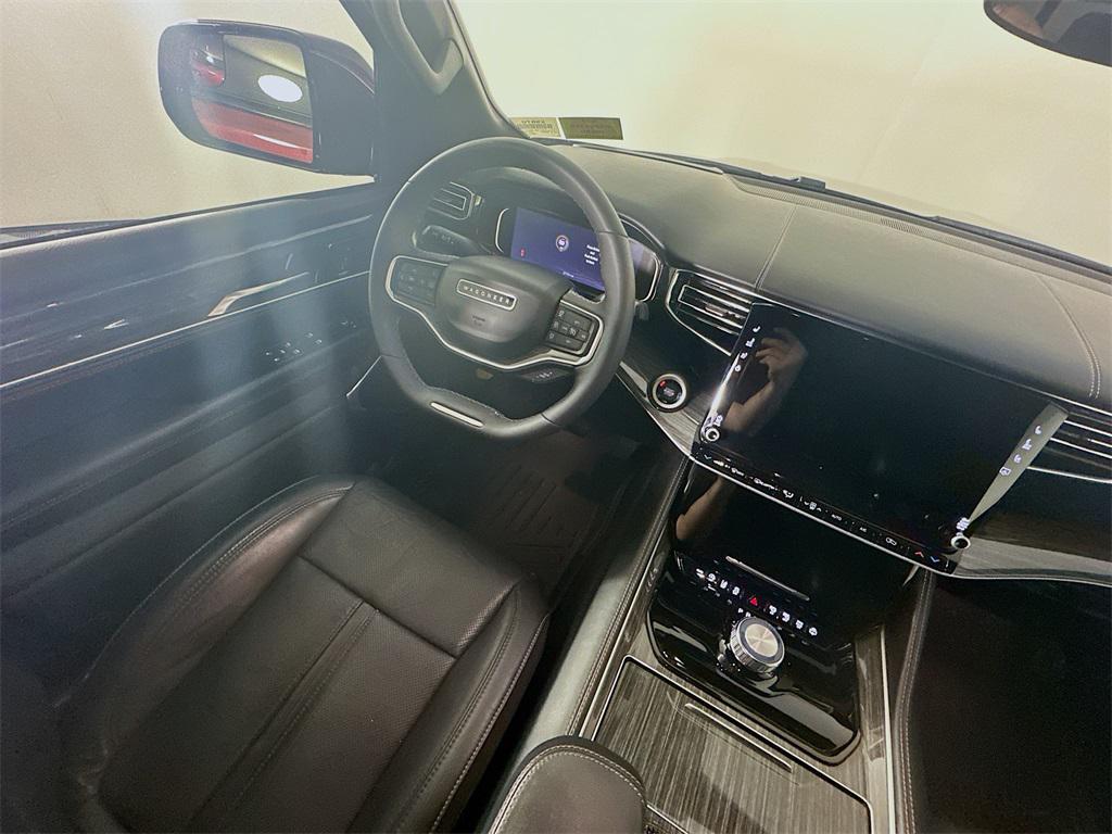 used 2022 Jeep Wagoneer car, priced at $46,335