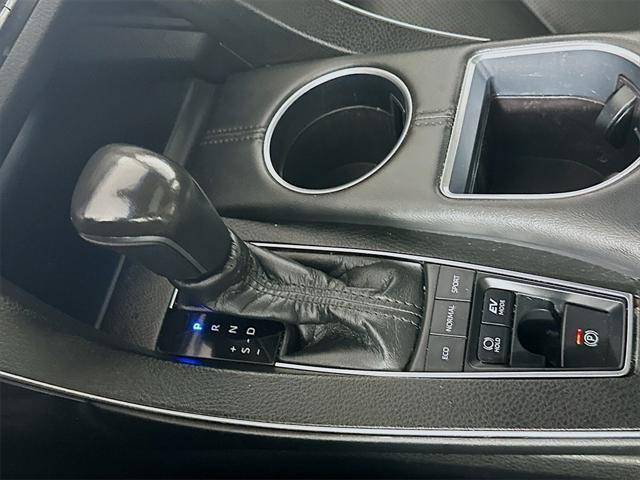 used 2021 Toyota Avalon Hybrid car, priced at $21,885
