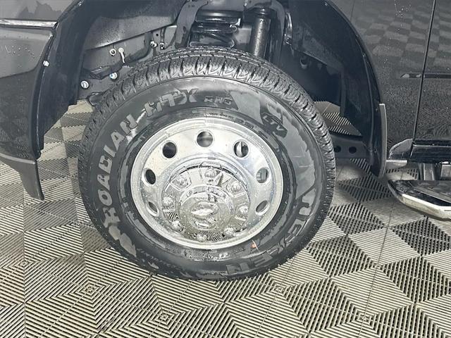 new 2025 Ram 3500 car, priced at $77,905