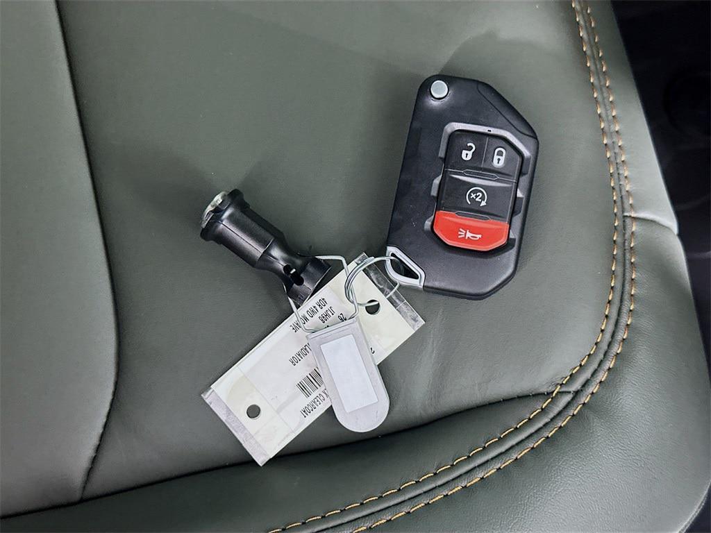 new 2026 Jeep Gladiator car, priced at $67,075