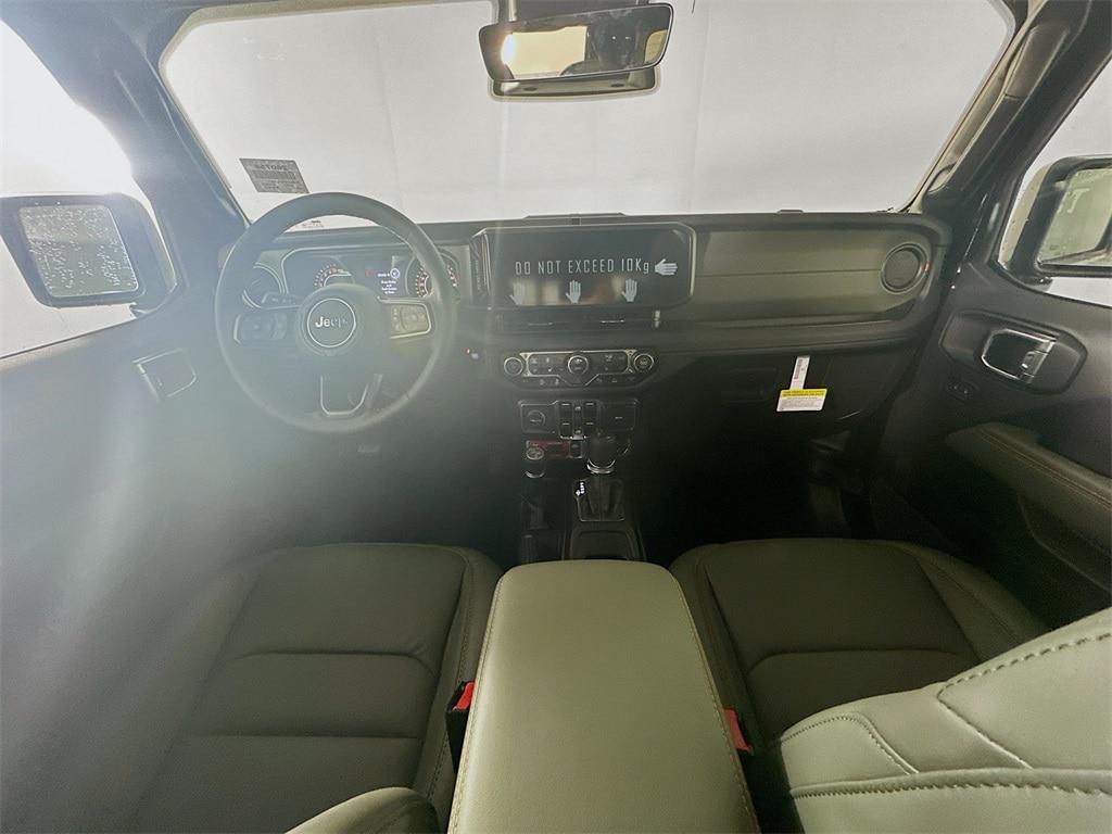 new 2026 Jeep Gladiator car, priced at $67,075