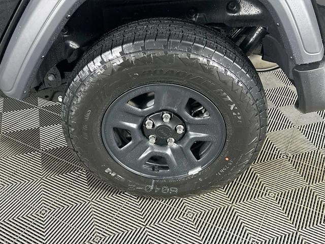 new 2025 Jeep Wrangler car, priced at $40,088