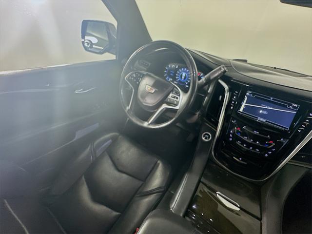used 2020 Cadillac Escalade ESV car, priced at $36,977