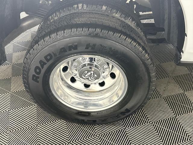 new 2025 Ram 3500 car, priced at $77,584