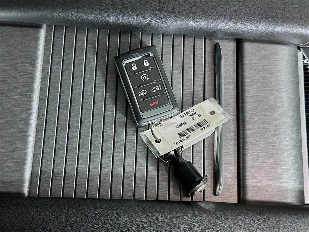 new 2025 Jeep Wagoneer car, priced at $70,106