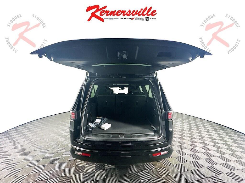 new 2025 Jeep Wagoneer L car, priced at $83,115