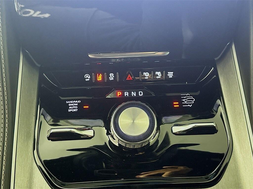 new 2025 Jeep Wagoneer L car, priced at $83,115