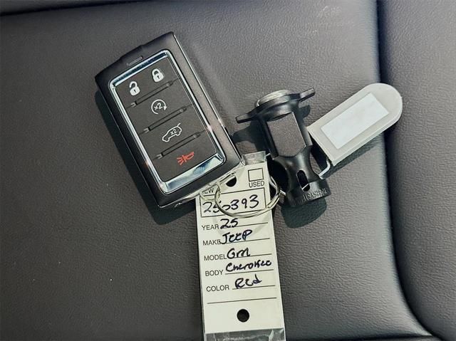 new 2025 Jeep Grand Cherokee L car, priced at $46,884