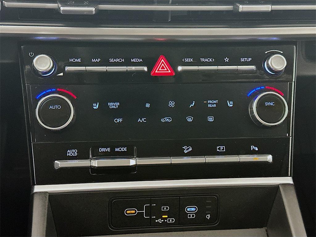 used 2025 Hyundai Santa Fe car, priced at $24,935