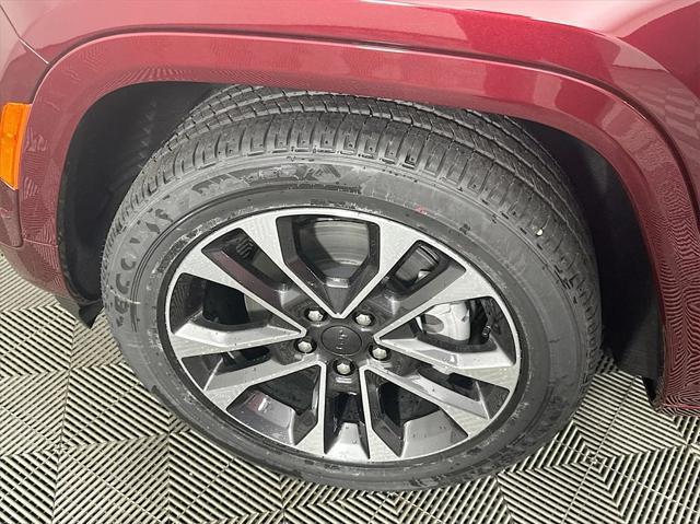 new 2025 Jeep Grand Cherokee L car, priced at $61,120