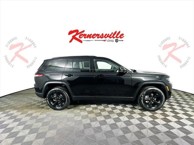 new 2025 Jeep Grand Cherokee car, priced at $44,058
