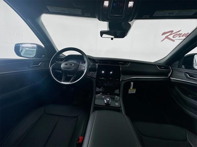 new 2025 Jeep Grand Cherokee car, priced at $44,058