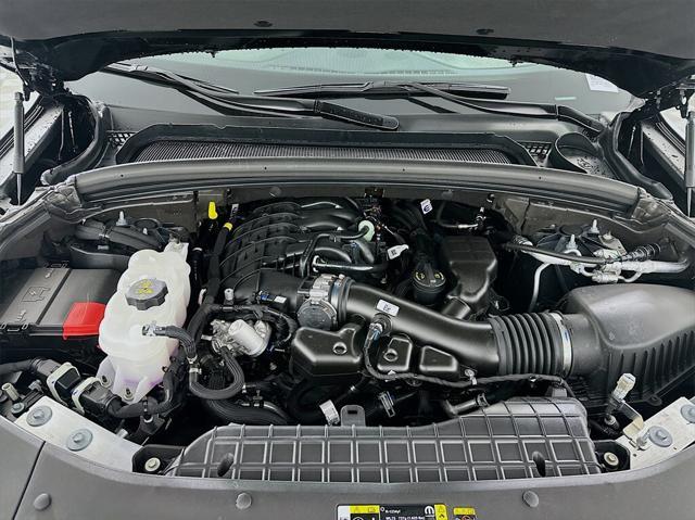 new 2025 Jeep Grand Cherokee car, priced at $44,058