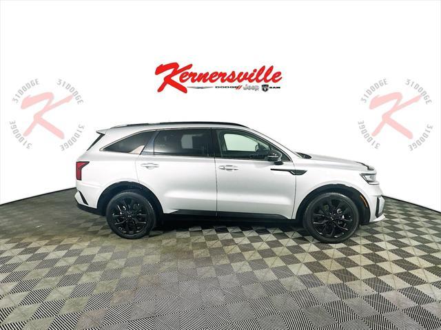 used 2021 Kia Sorento car, priced at $21,735