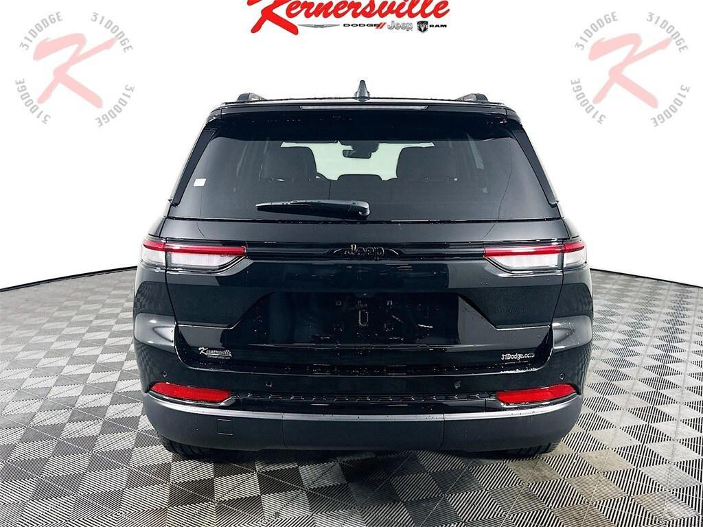new 2025 Jeep Grand Cherokee car, priced at $39,742