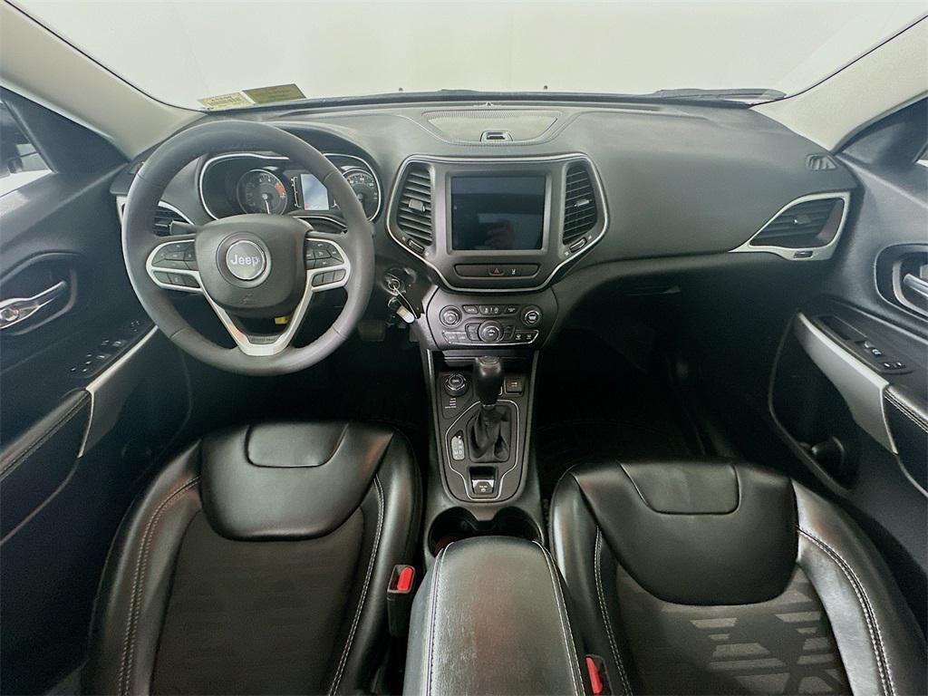 used 2022 Jeep Cherokee car, priced at $21,635