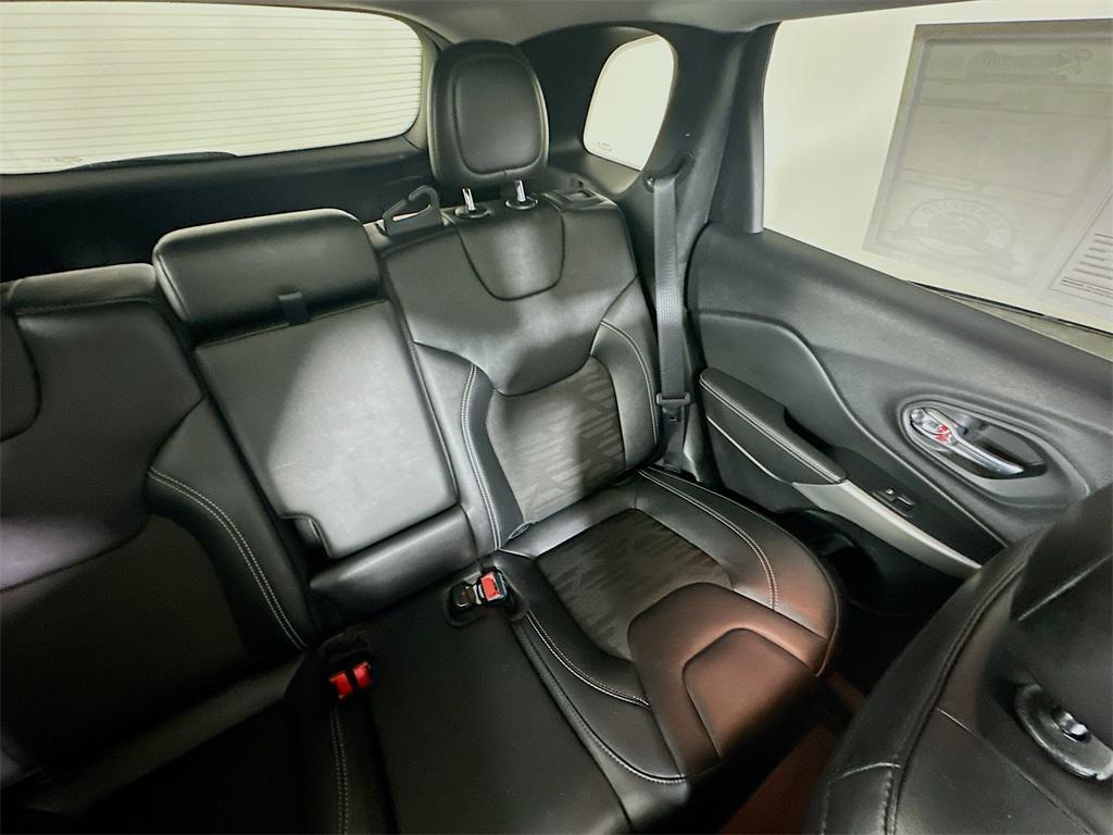 used 2022 Jeep Cherokee car, priced at $21,635