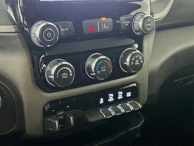 new 2025 Ram 1500 car, priced at $47,578