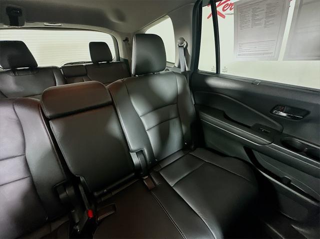 used 2022 Honda Pilot car, priced at $27,385