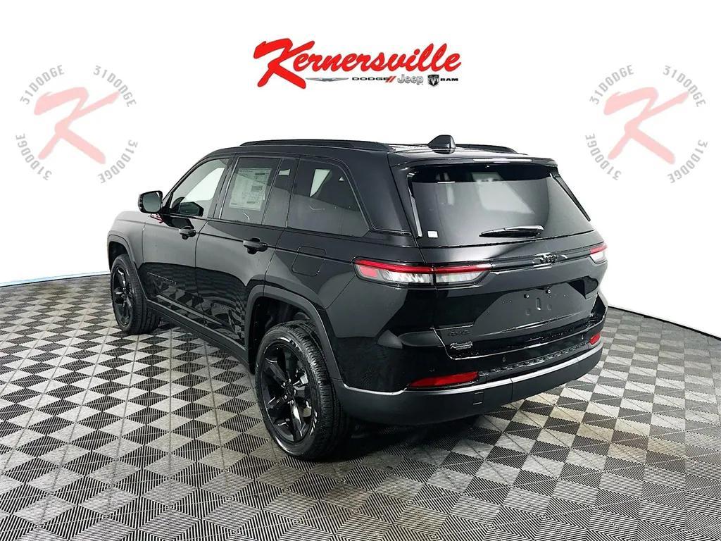 new 2025 Jeep Grand Cherokee car, priced at $41,708