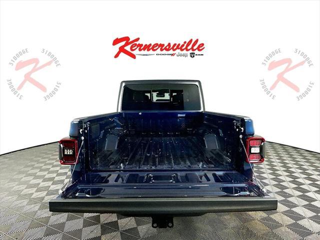 new 2025 Jeep Gladiator car, priced at $50,839