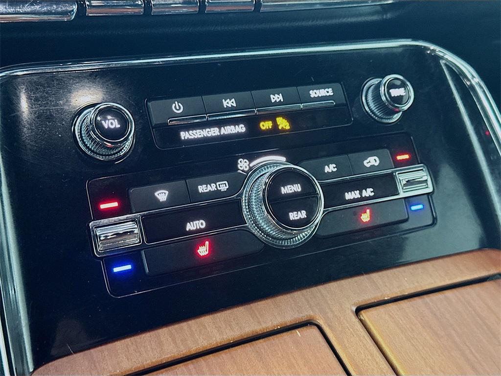 used 2019 Lincoln Navigator car, priced at $29,985