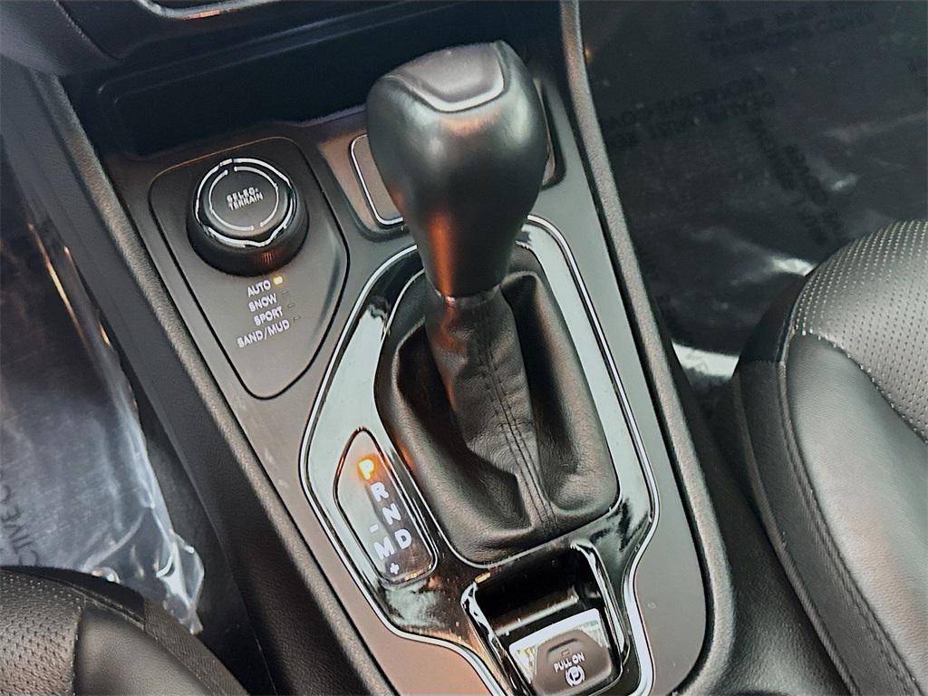 used 2020 Jeep Cherokee car, priced at $19,935