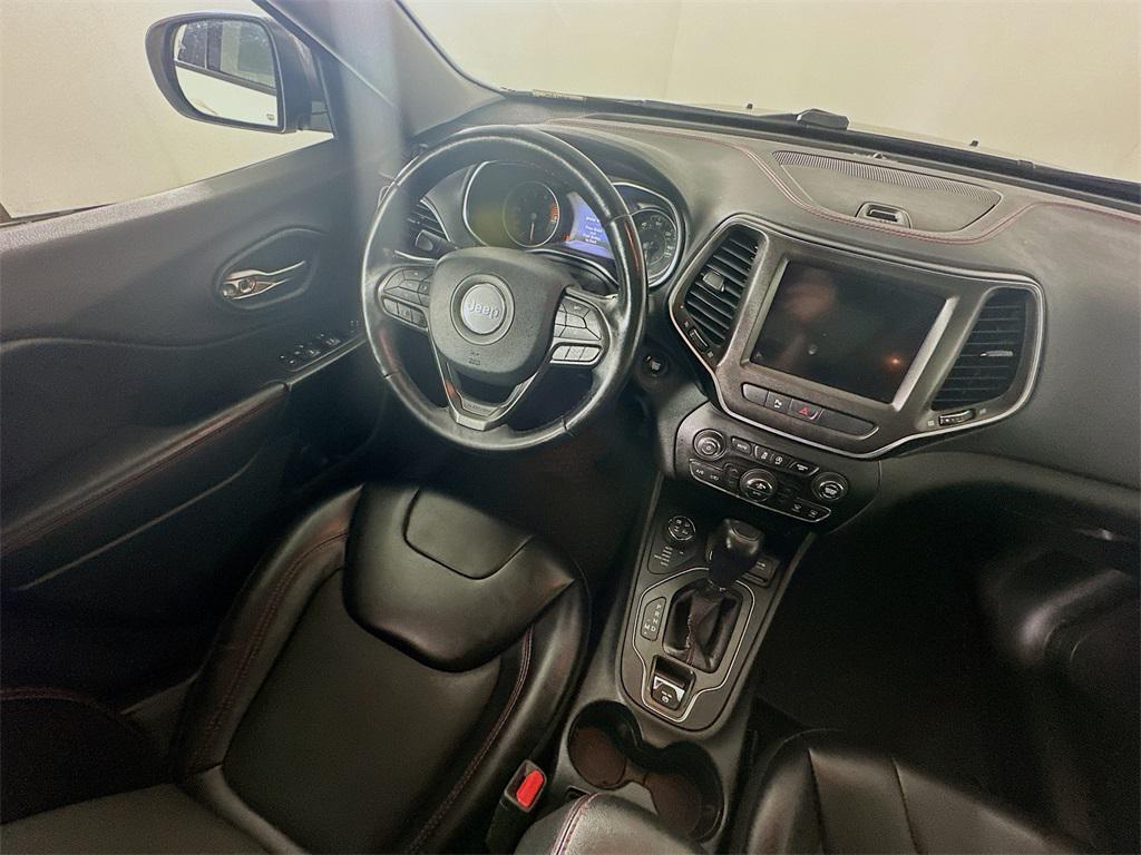 used 2019 Jeep Cherokee car, priced at $18,435