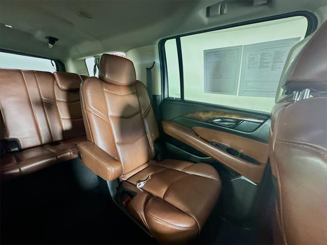 used 2019 Cadillac Escalade ESV car, priced at $29,585