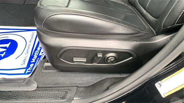 used 2023 Jeep Grand Cherokee car, priced at $35,999