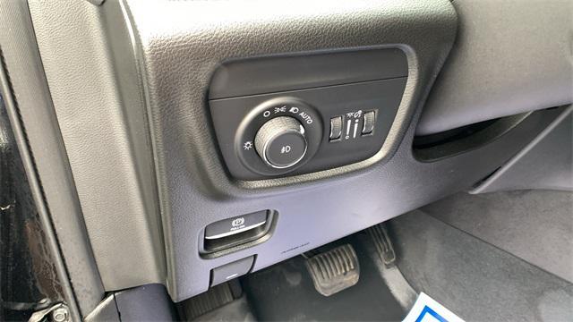 used 2023 Jeep Grand Cherokee car, priced at $35,999