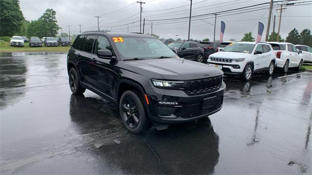 used 2023 Jeep Grand Cherokee car, priced at $35,999