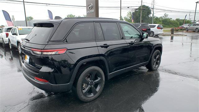 used 2023 Jeep Grand Cherokee car, priced at $35,999