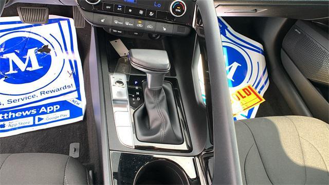 used 2022 Hyundai Elantra car, priced at $19,999