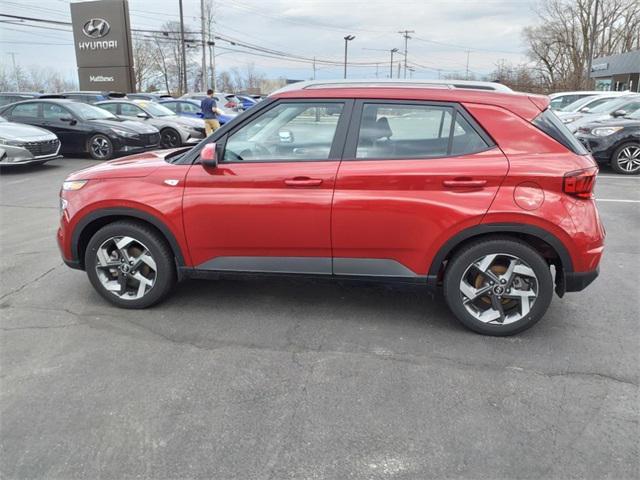 used 2022 Hyundai Venue car, priced at $18,499