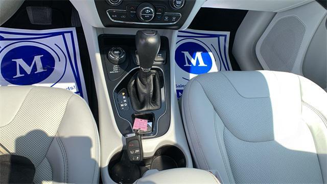 used 2021 Jeep Cherokee car