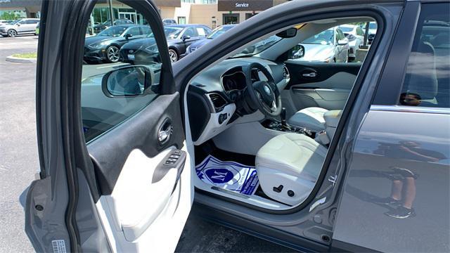 used 2021 Jeep Cherokee car