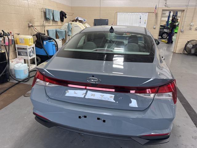 used 2022 Hyundai Elantra car