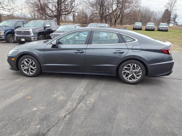 used 2022 Hyundai Sonata car, priced at $22,399