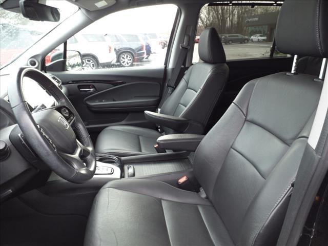 used 2022 Honda Pilot car, priced at $35,999