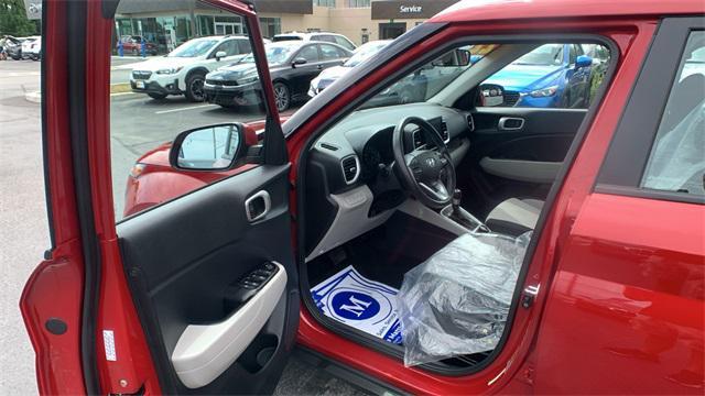 used 2022 Hyundai Venue car, priced at $17,990