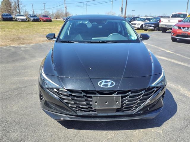 used 2023 Hyundai Elantra car